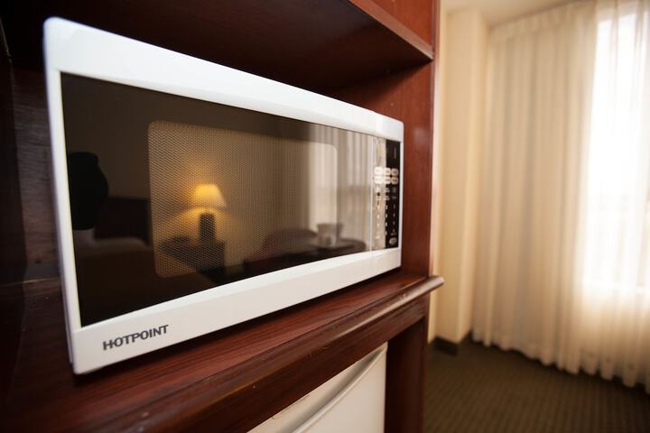 Room 21 of 38
