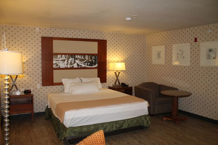Room 49 of 84