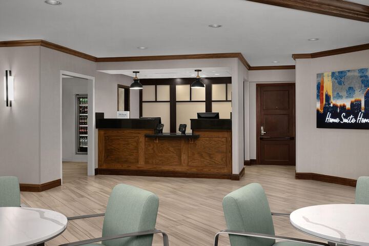 Homewood Suites by Hilton Raleigh / Cary