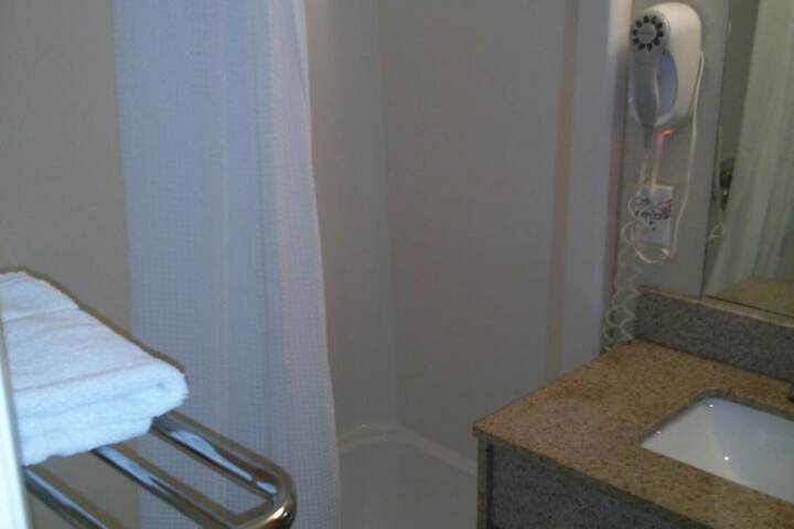 Room 20 of 29