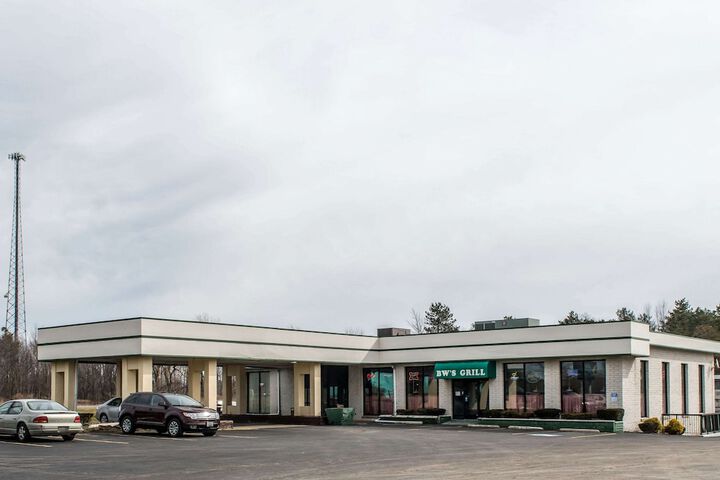 Quality Inn & Suites Fairview - Erie