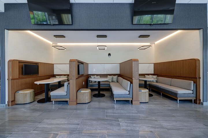 Courtyard by Marriott Iowa City University Heights