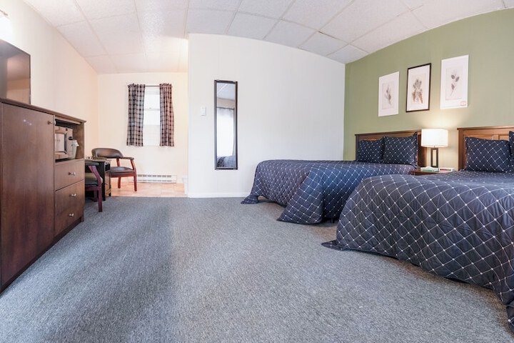 Room 29 of 35