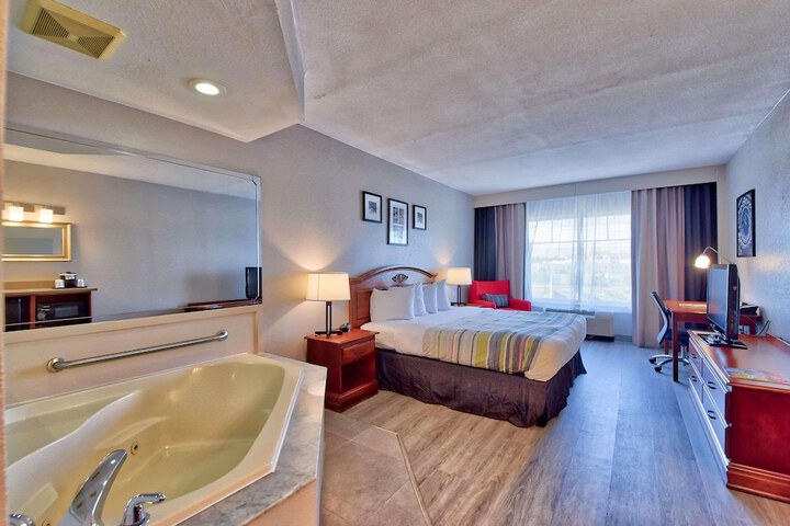Room 14 of 34