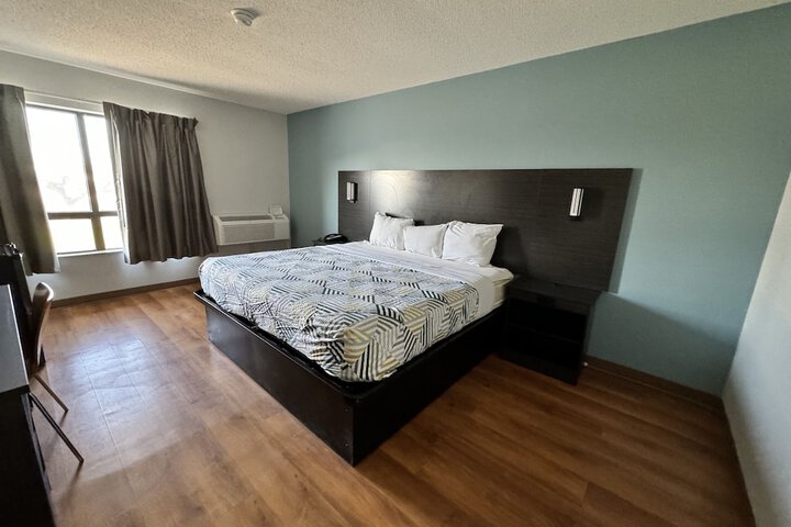 Room 30 of 44