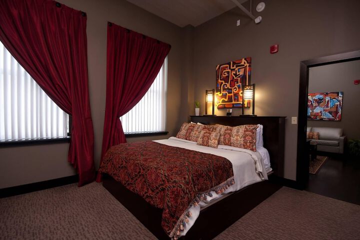 The Giacomo Niagara Falls NY an Ascend Collection Hotel