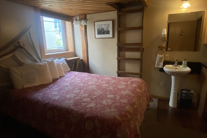 A Swan Nest Inn