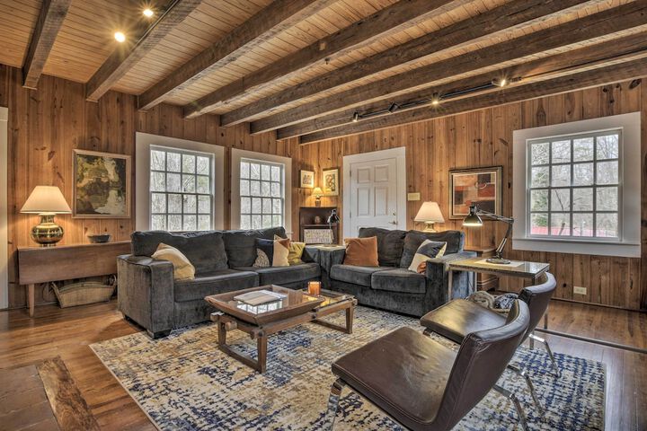 Warm + Peaceful Home w / Fire Pit on Haw River