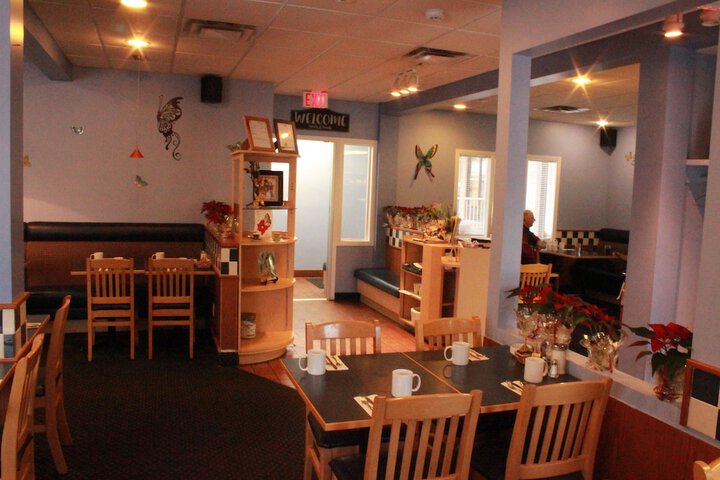 Dining 40 of 50