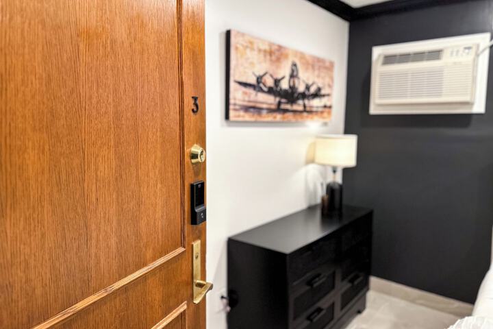 DTW Suites