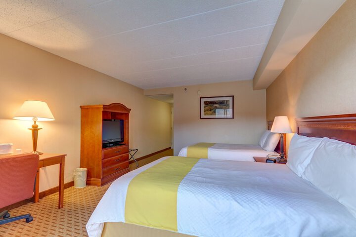 Room 19 of 36