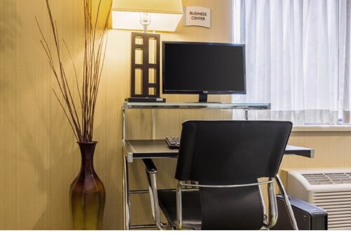 Quality Inn & Suites Mayo Clinic Area