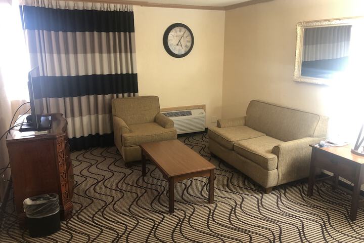 Room 18 of 36