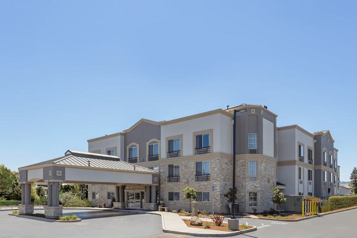 Holiday Inn Express Hotel & Suites San Jose-Morgan Hill by IHG