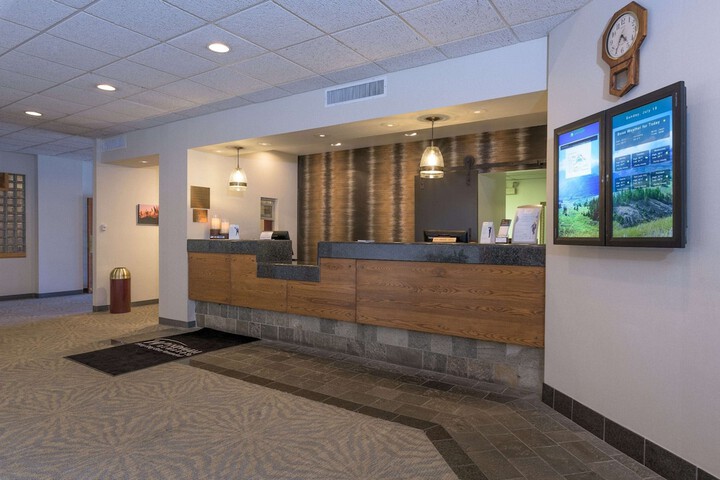 Hotel Interior 9 of 33