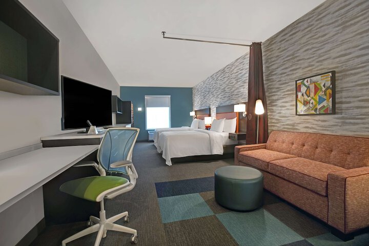 Room 28 of 45