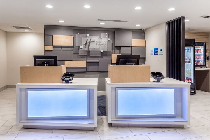 Hotel 4 of 49