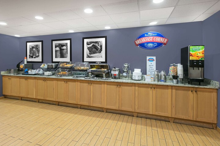 Breakfast/Coffee Service 19 of 21