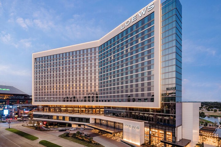 Loews Arlington