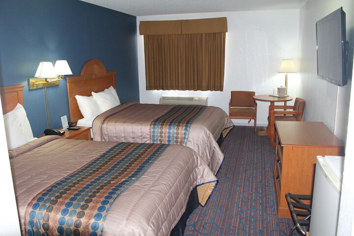Room 26 of 39