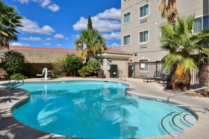Staybridge Suites Las Cruces by IHG