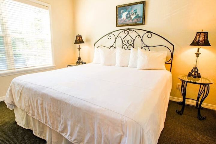 French Quarter Resort