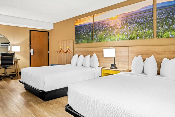 Days Inn by Wyndham Helena