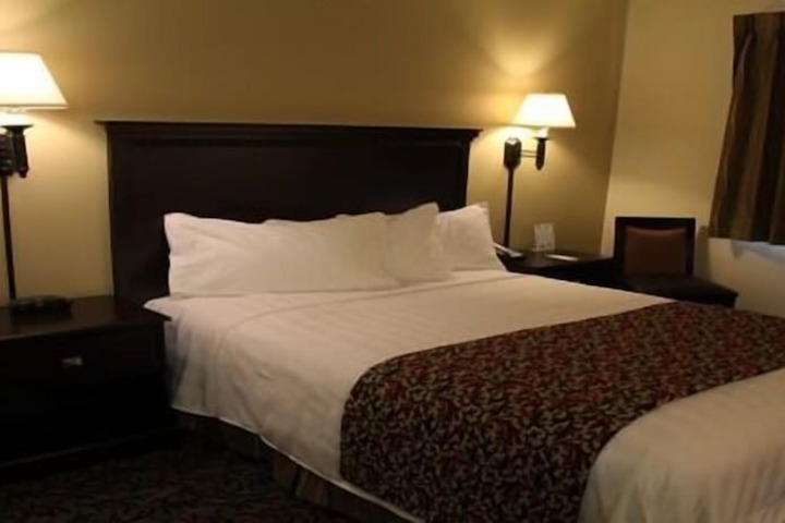 Room 8 of 23