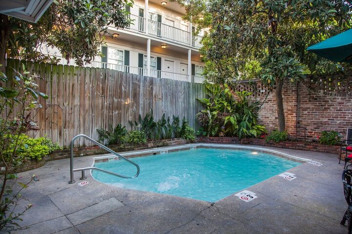 Pool 30 of 106