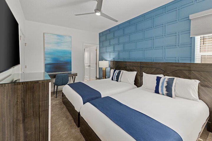 Harbor Island Beach Club Homes by Villatel