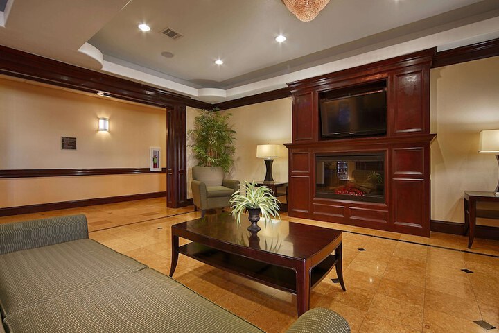 Hotel Interior 2 of 17