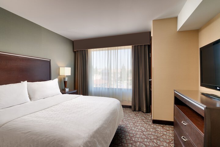 Holiday Inn Express Hotel & Suites Butte by IHG