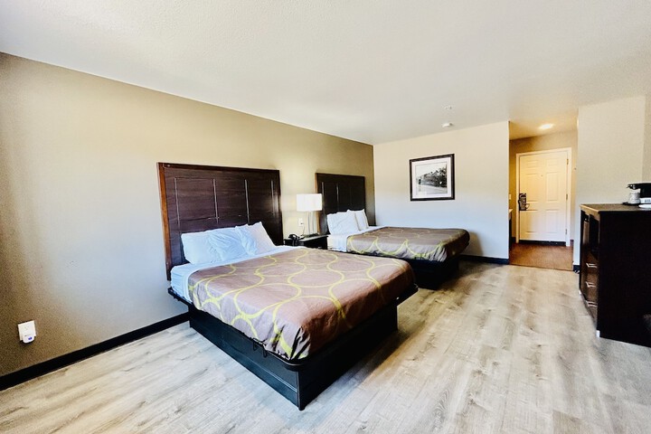 Room 14 of 27