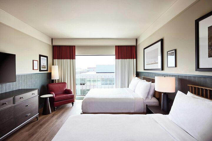 The Scarlet Lincoln, a Tribute Portfolio Hotel
