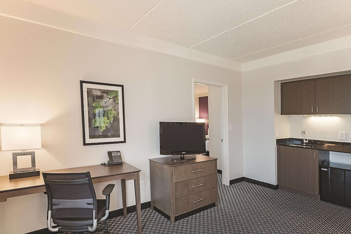 Room 34 of 58