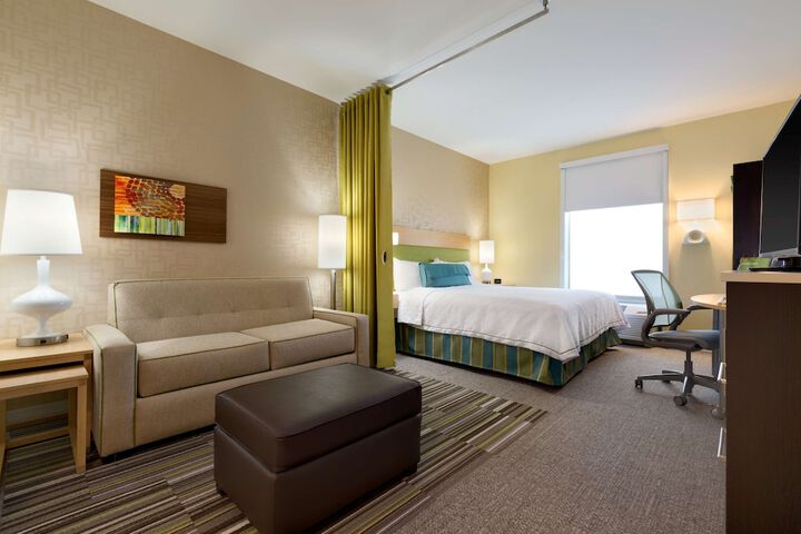 Room 9 of 27
