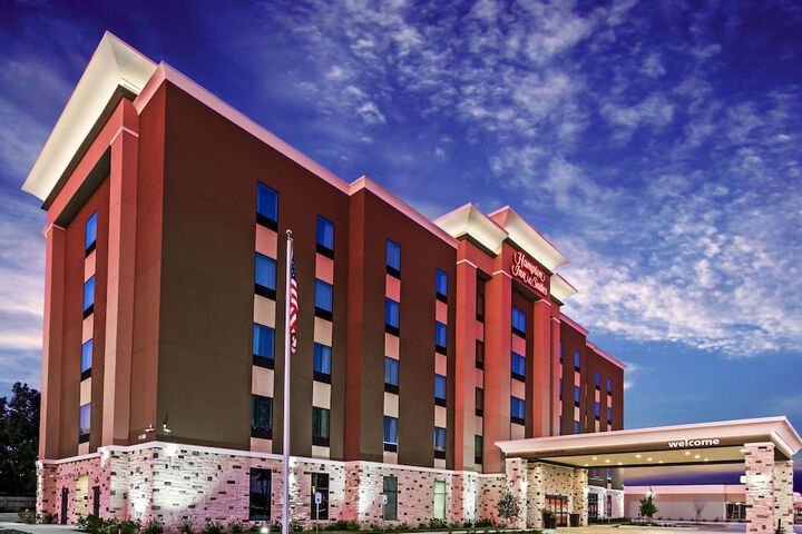 Hotel 2 of 85