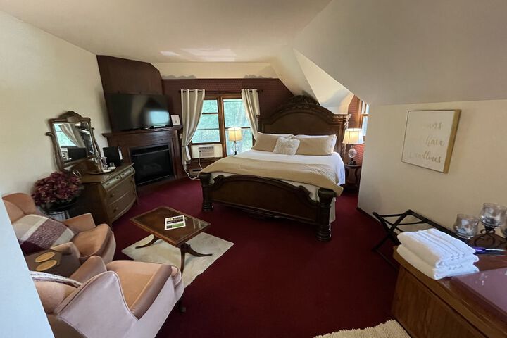 Room 17 of 60