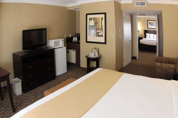 Room 47 of 89