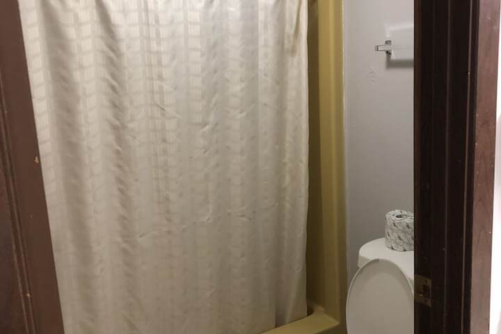 Room 19 of 84