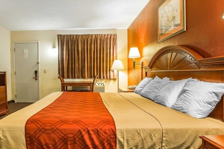 Room 12 of 29