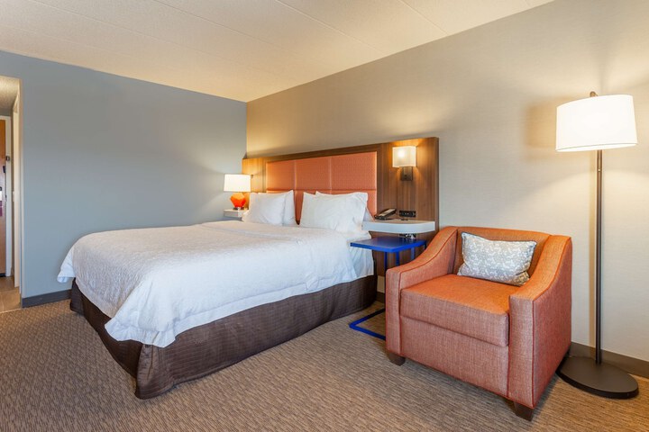 Room 16 of 25