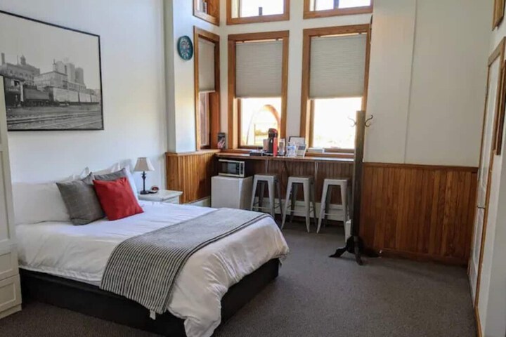 Room 49 of 62