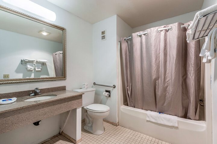 Room 18 of 42