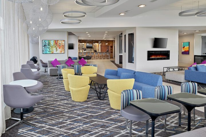 DoubleTree by Hilton Edmonton Downtown