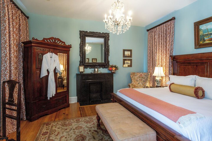 Room 106 of 141