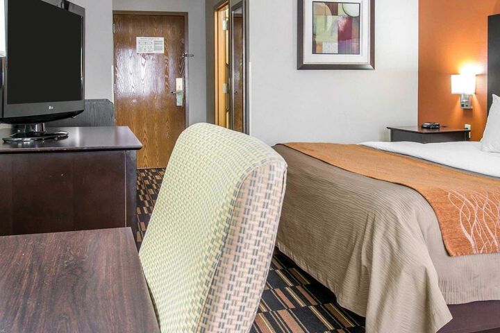 Room 13 of 27