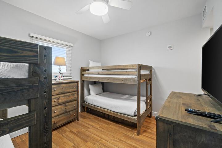 Room 92 of 284