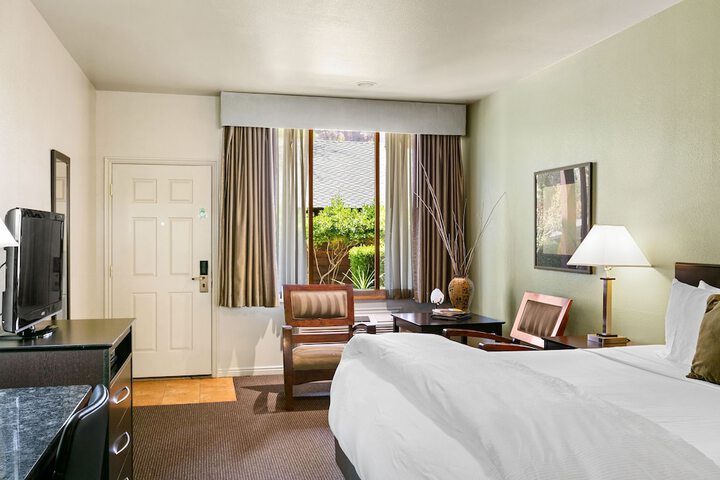 Room 126 of 165