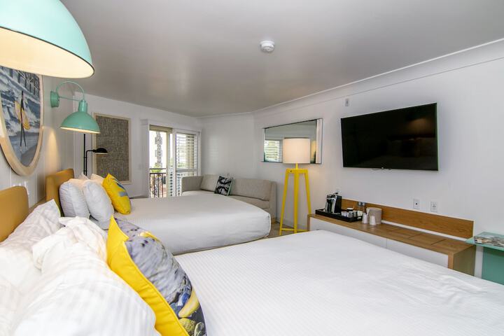 Room 28 of 52